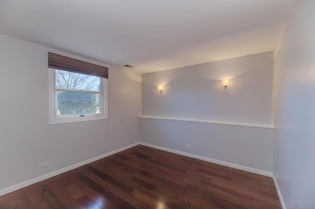 182 Lockwood Lane, Bloomingdale, IL 60108