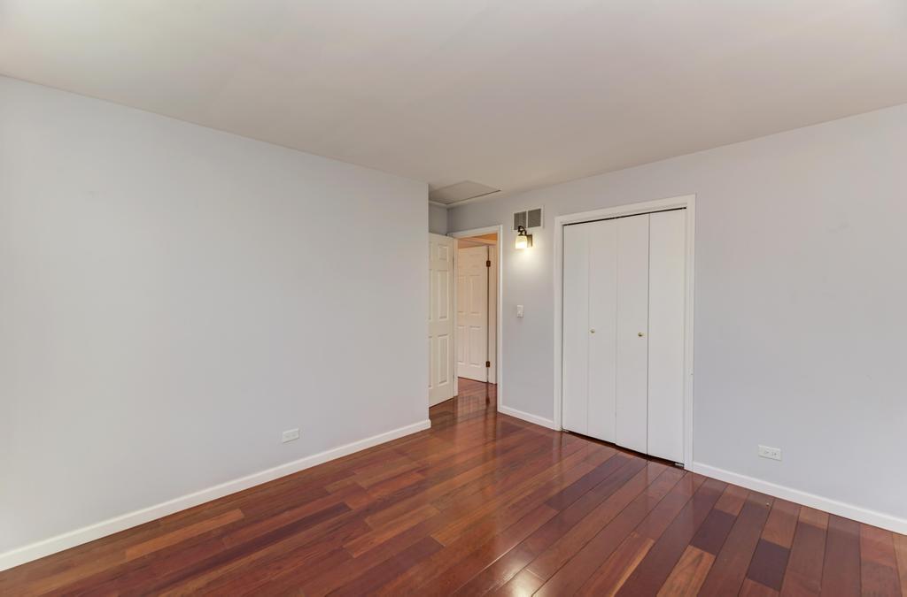 182 Lockwood Lane, Bloomingdale, IL 60108