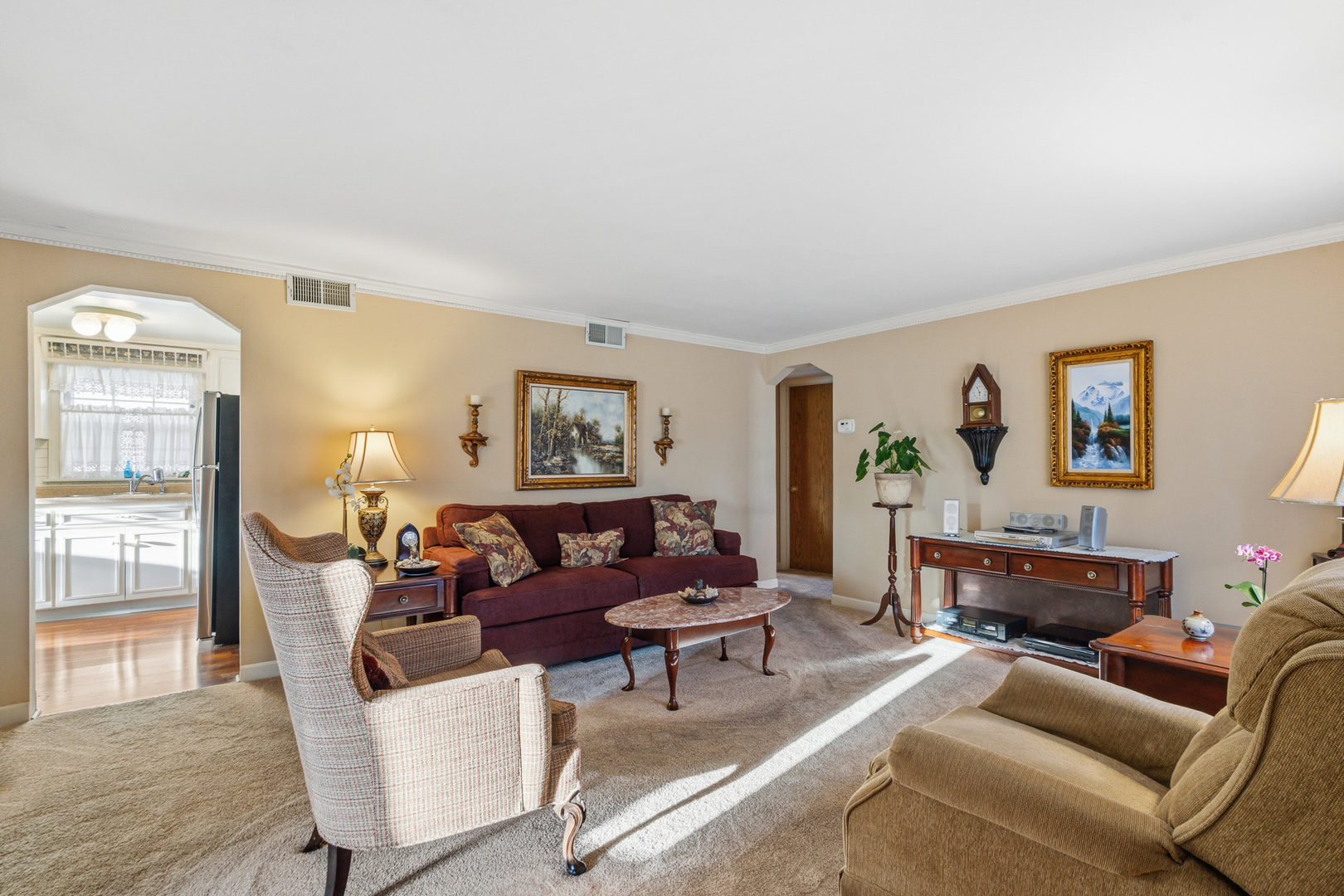 1010 W Elm Street, Arlington Heights, IL 60004