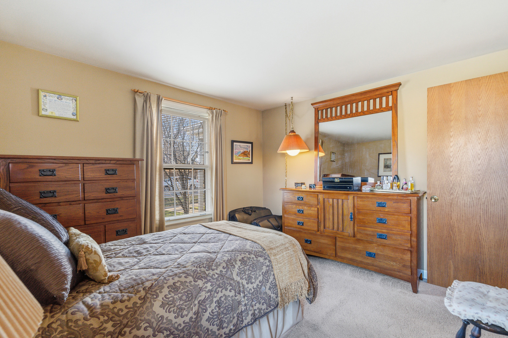 1010 W Elm Street, Arlington Heights, IL 60004