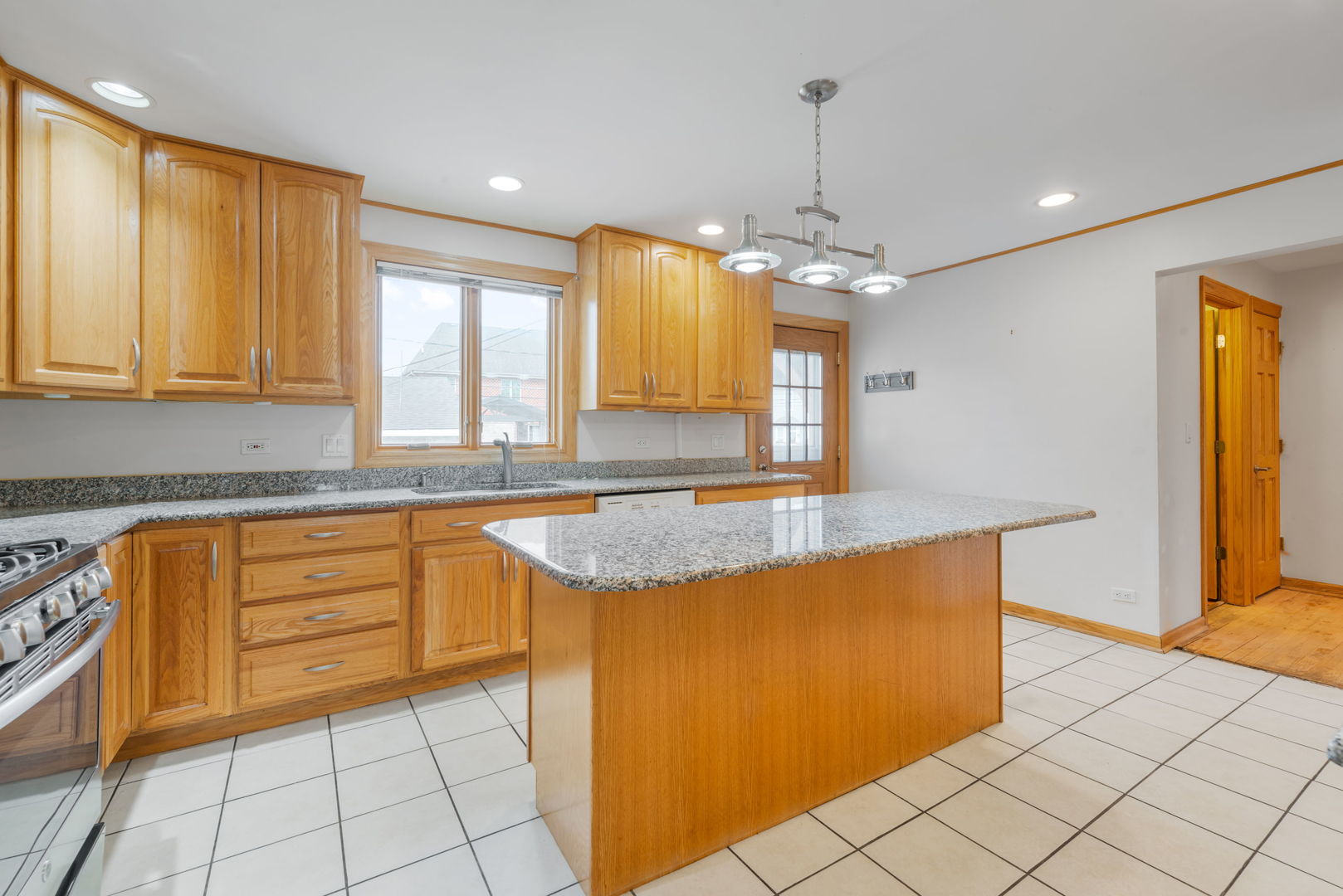 714 S Parkside Avenue, Elmhurst, IL 60126