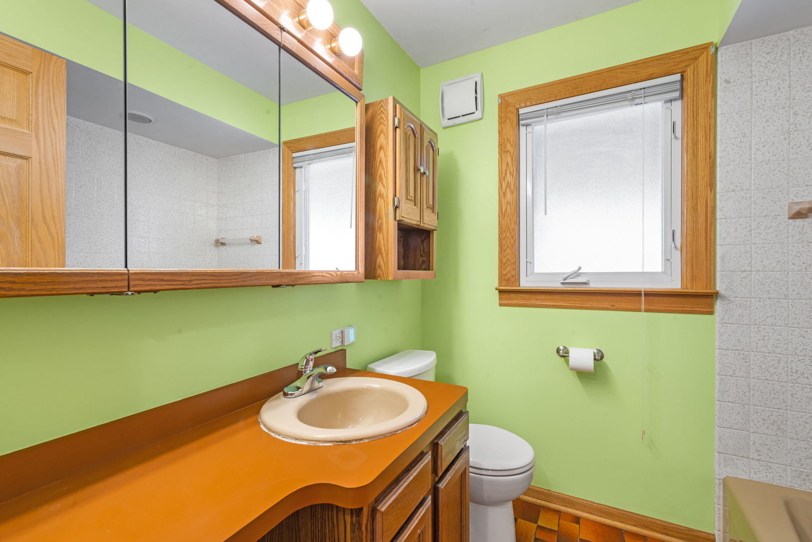 714 S Parkside Avenue, Elmhurst, IL 60126