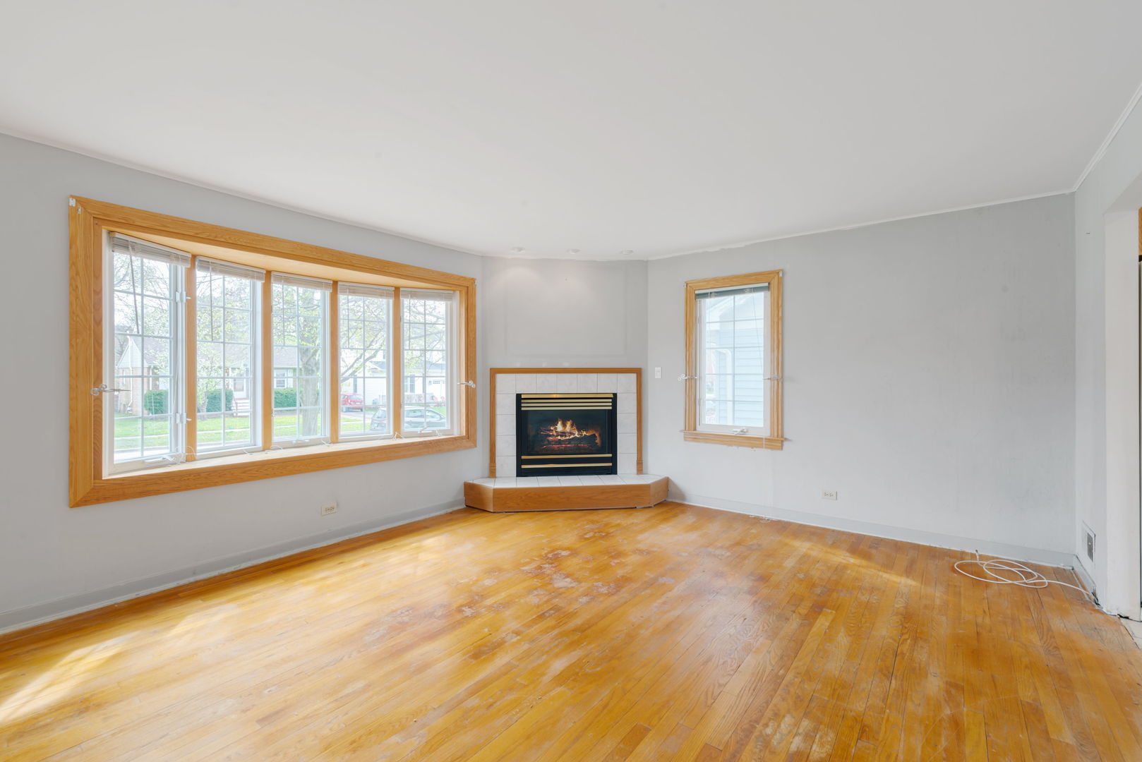 714 S Parkside Avenue, Elmhurst, IL 60126