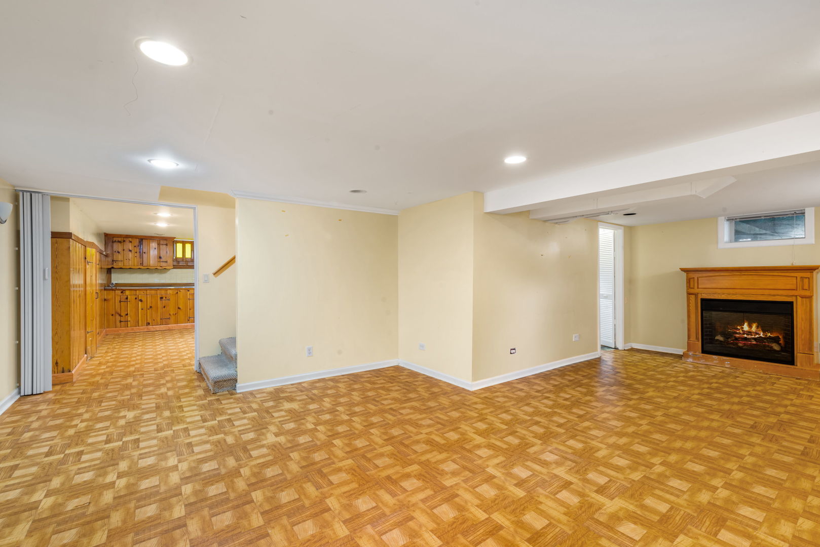 714 S Parkside Avenue, Elmhurst, IL 60126