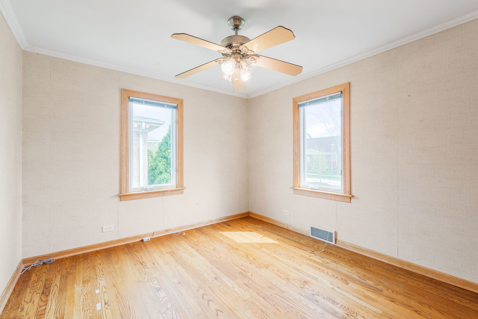 714 S Parkside Avenue, Elmhurst, IL 60126