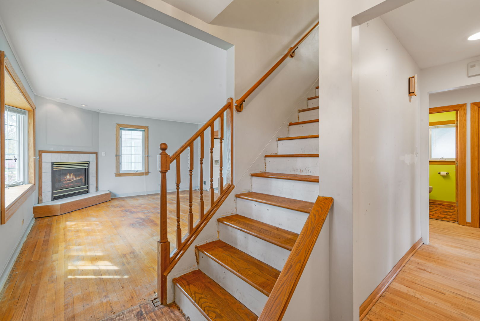 714 S Parkside Avenue, Elmhurst, IL 60126