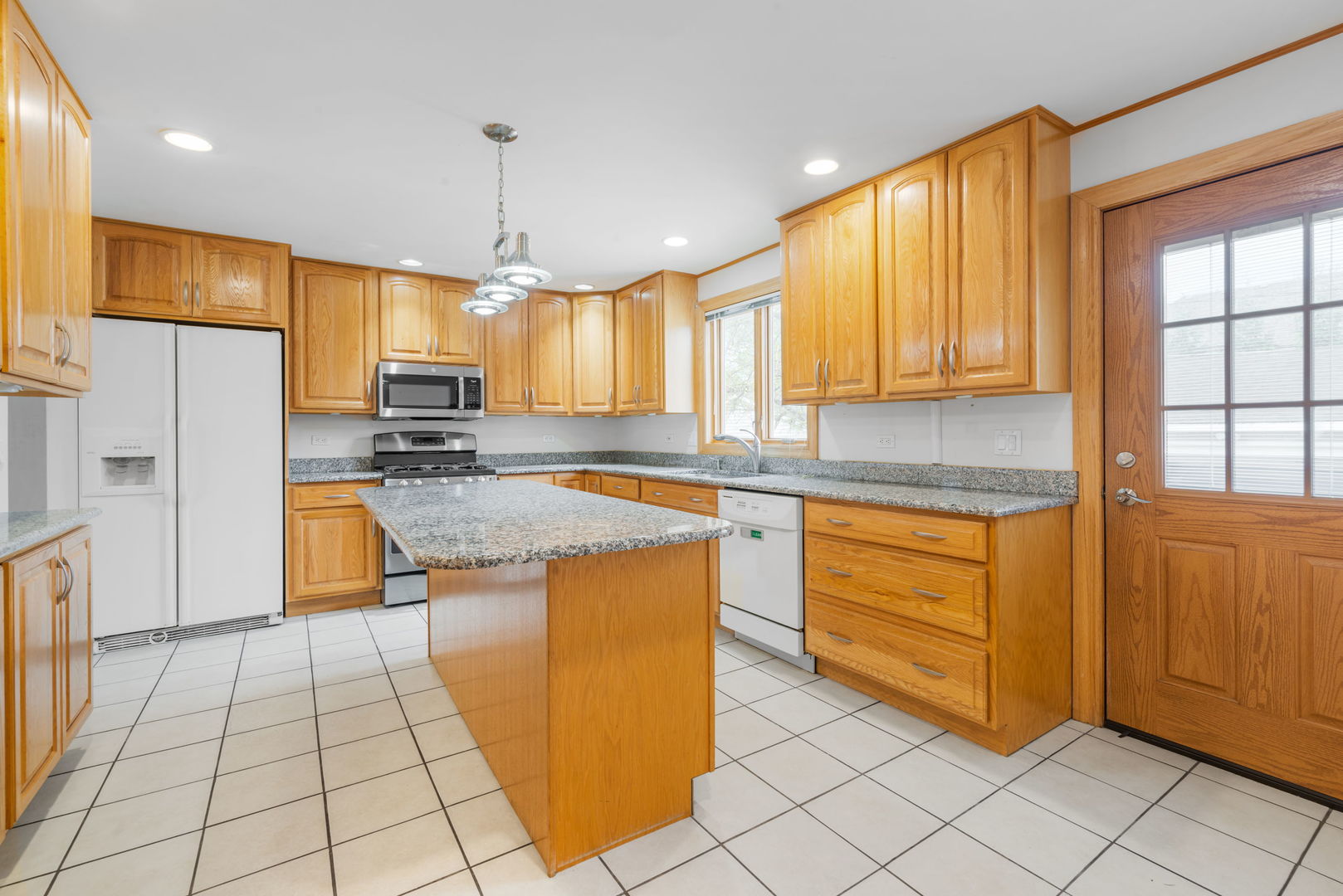 714 S Parkside Avenue, Elmhurst, IL 60126