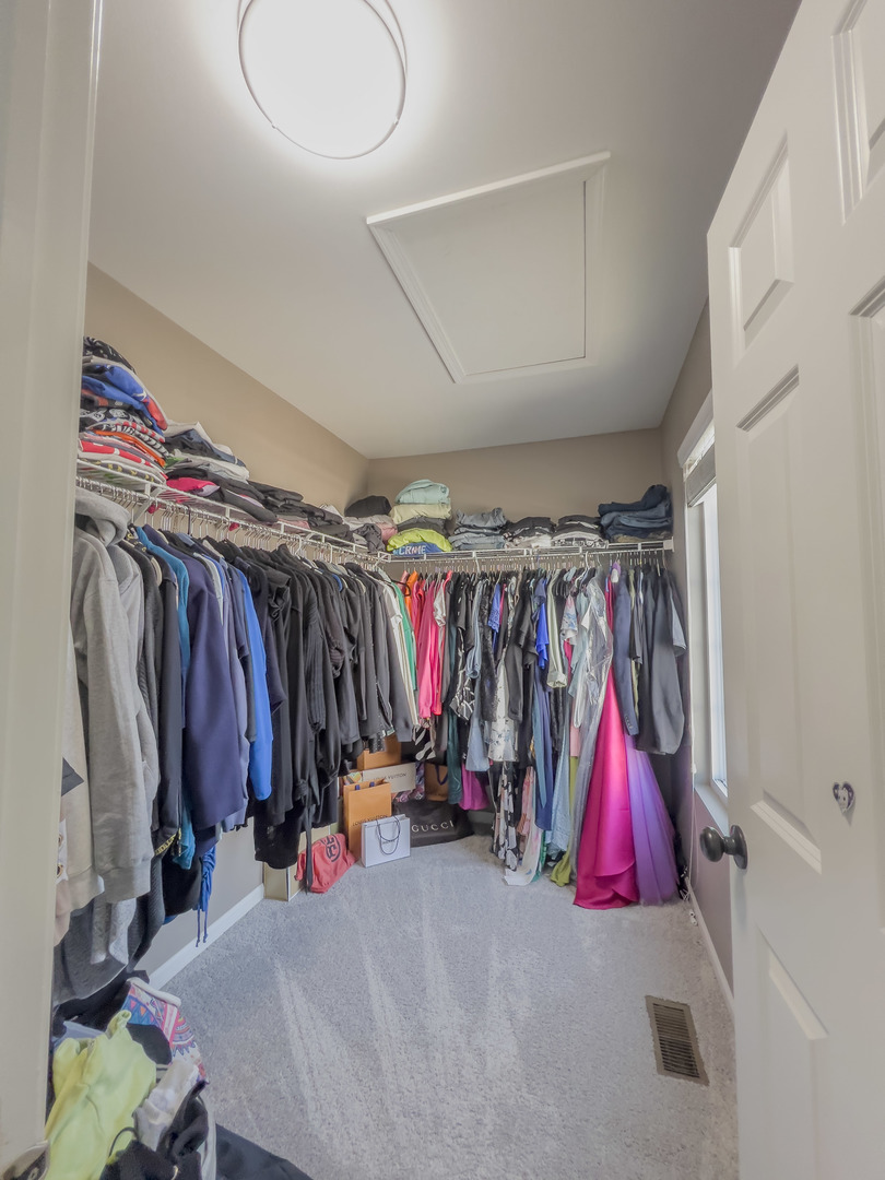 8946 Disbrow Street #8946, Huntley, IL 60142