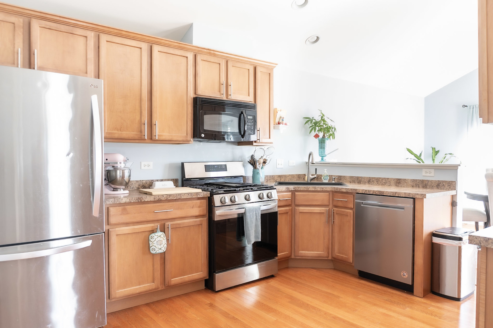 8946 Disbrow Street #8946, Huntley, IL 60142