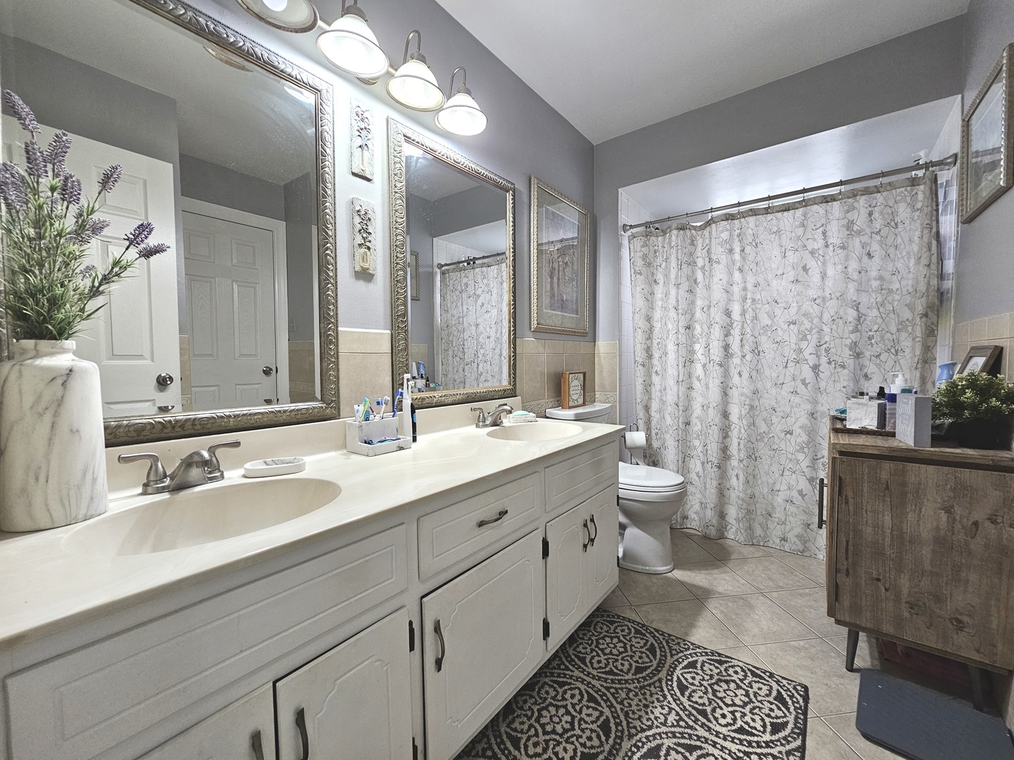 12840 S Blossom Drive, Alsip, IL 60803