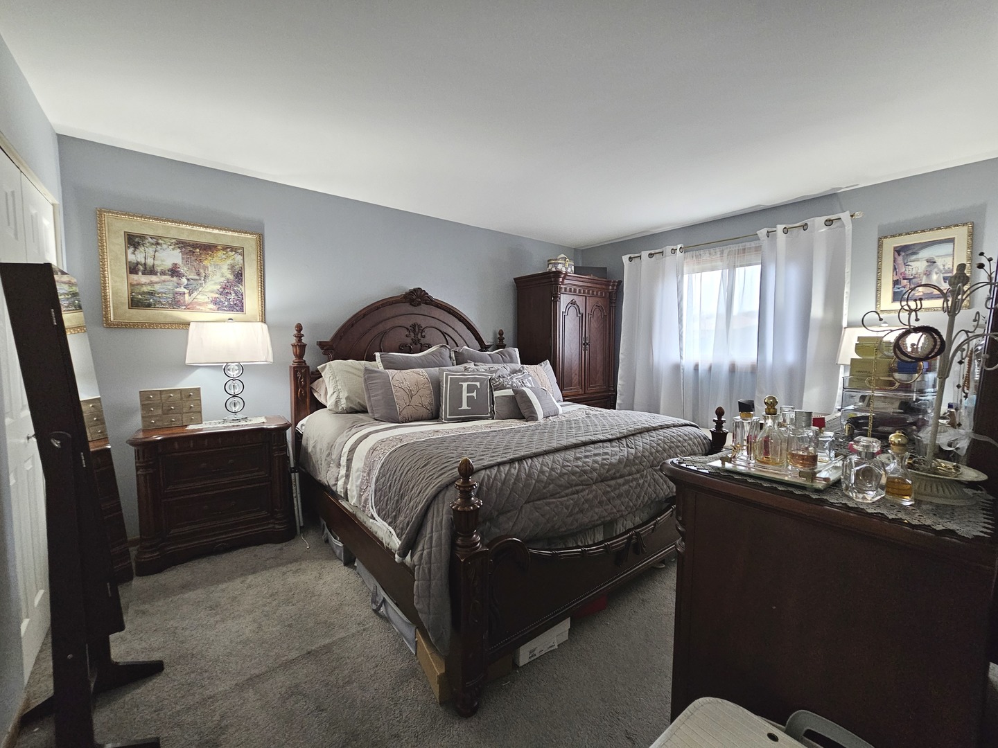 12840 S Blossom Drive, Alsip, IL 60803