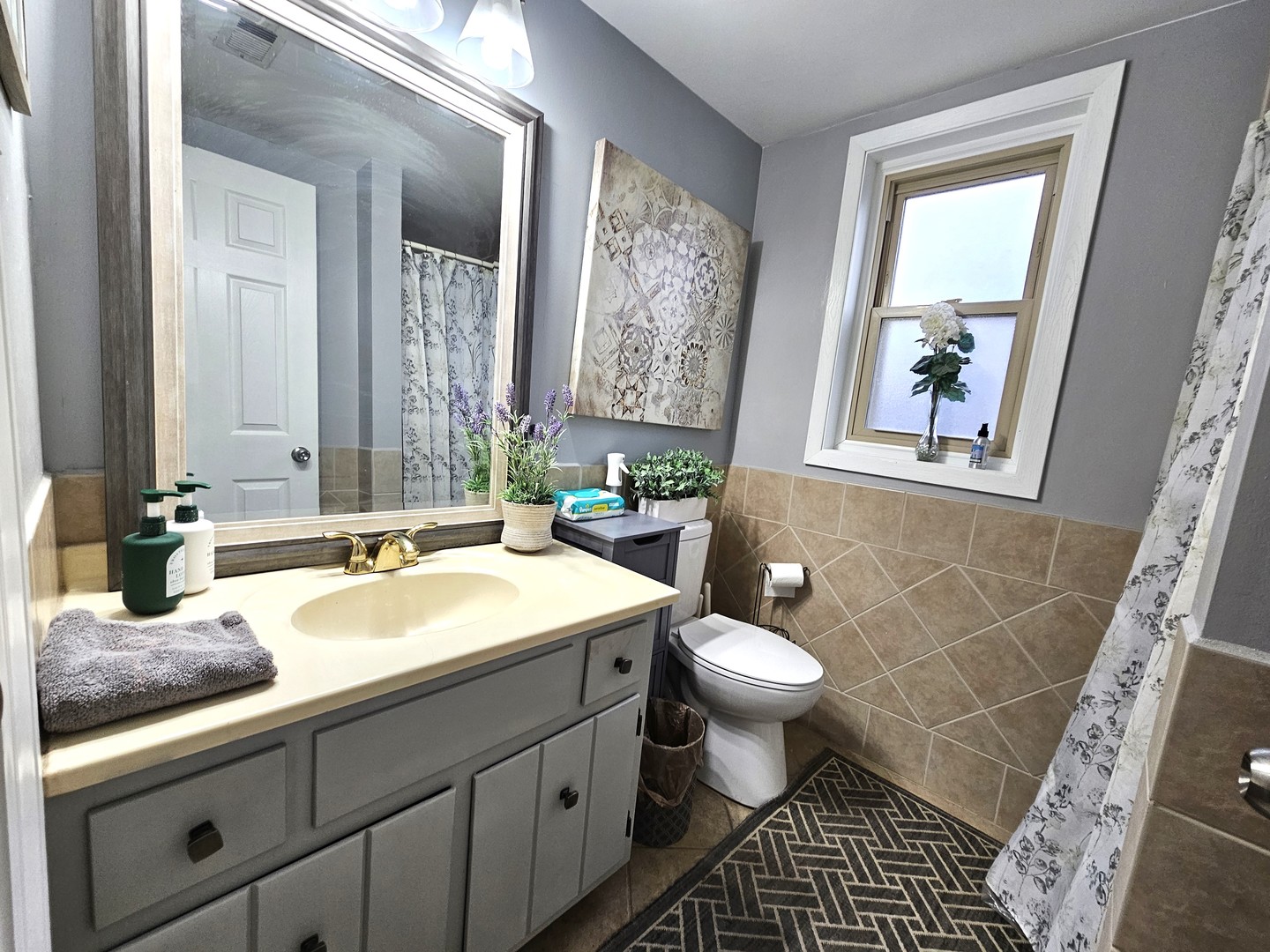 12840 S Blossom Drive, Alsip, IL 60803