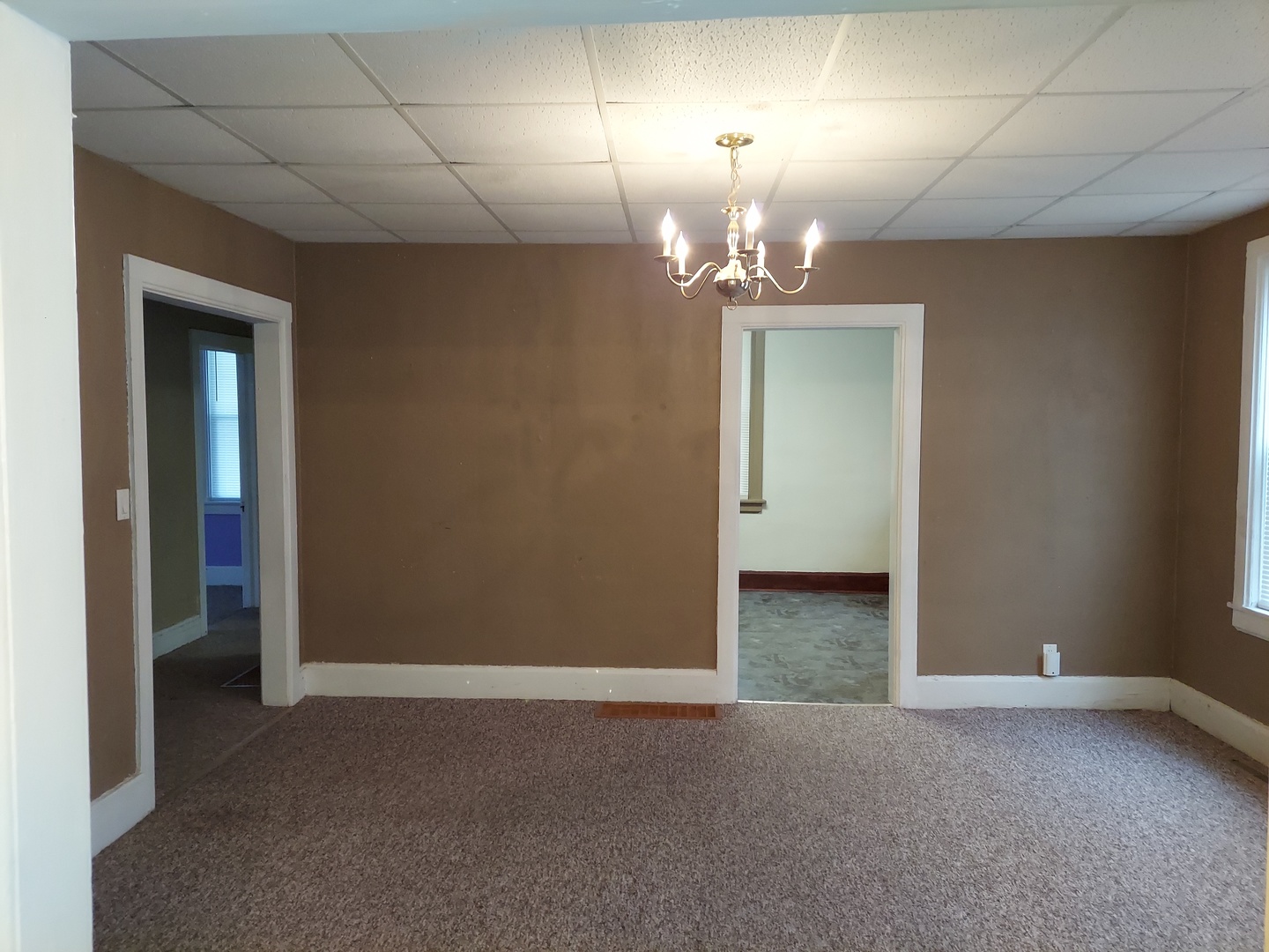 718 W Jackson Street, Ottawa, IL 61350