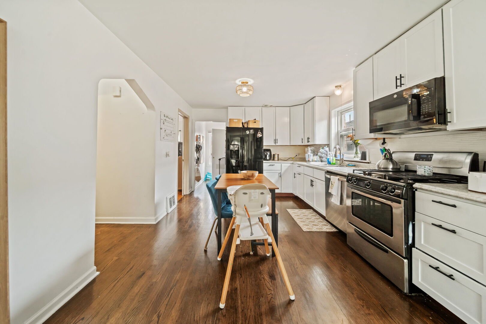 5805 S Kilbourn Avenue, Chicago, IL 60629