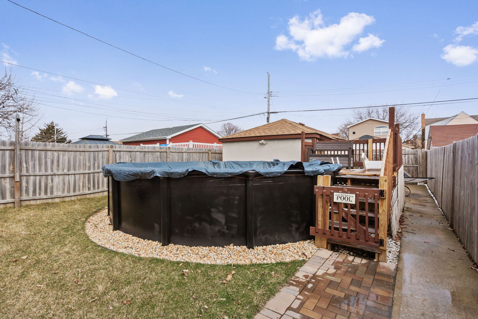 5805 S Kilbourn Avenue, Chicago, IL 60629