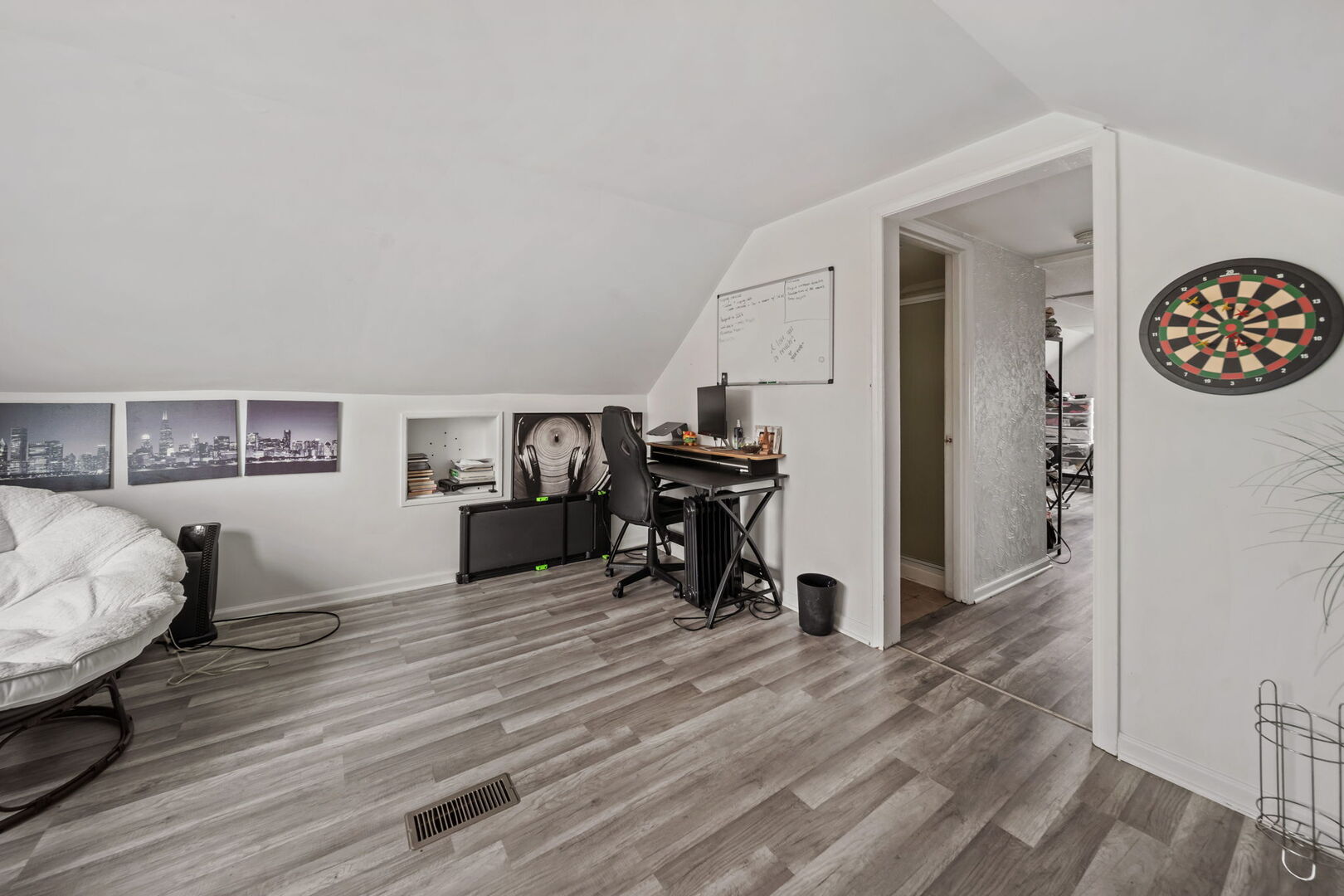 5805 S Kilbourn Avenue, Chicago, IL 60629