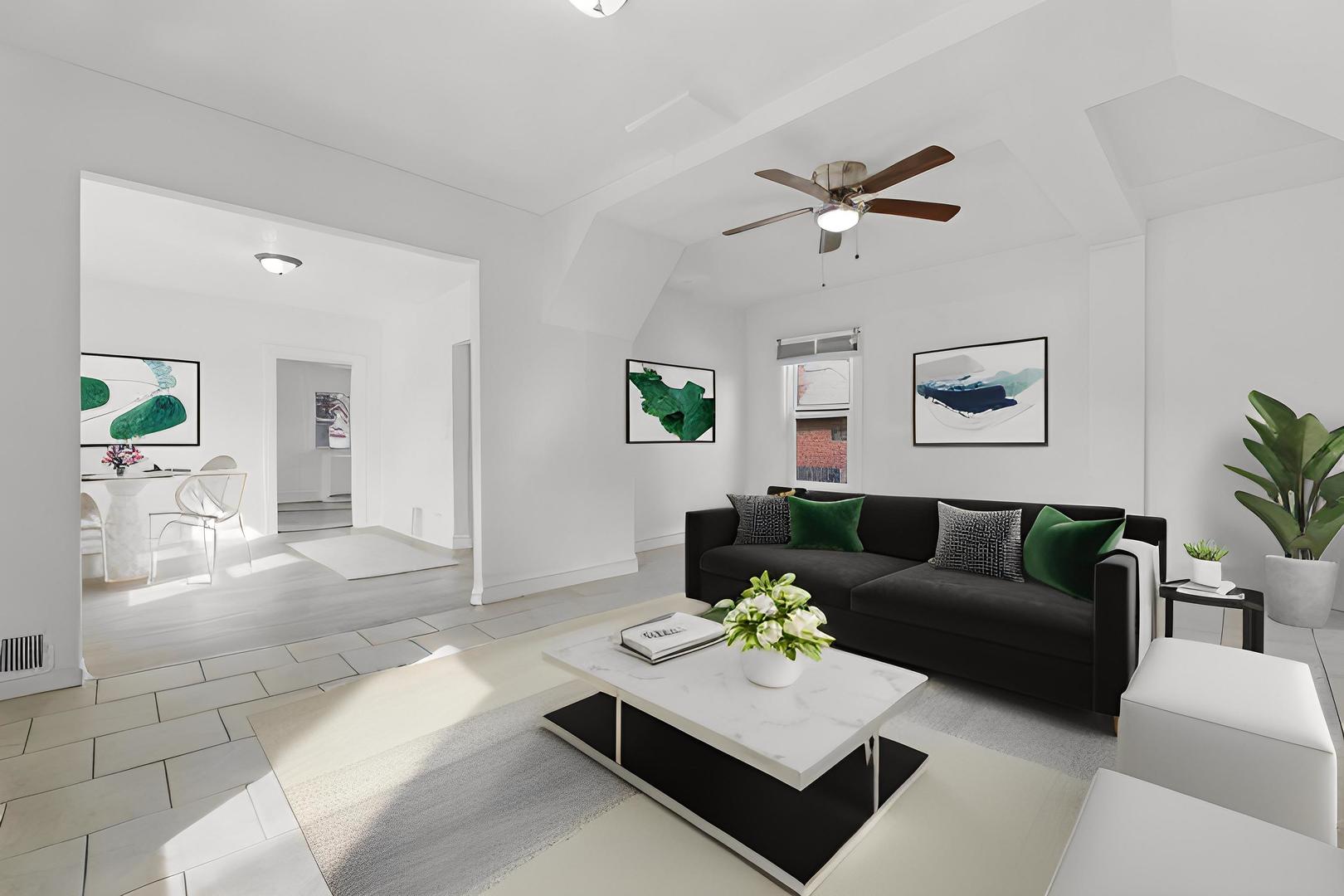 52 Wisconsin Avenue, Waukegan, IL 60085