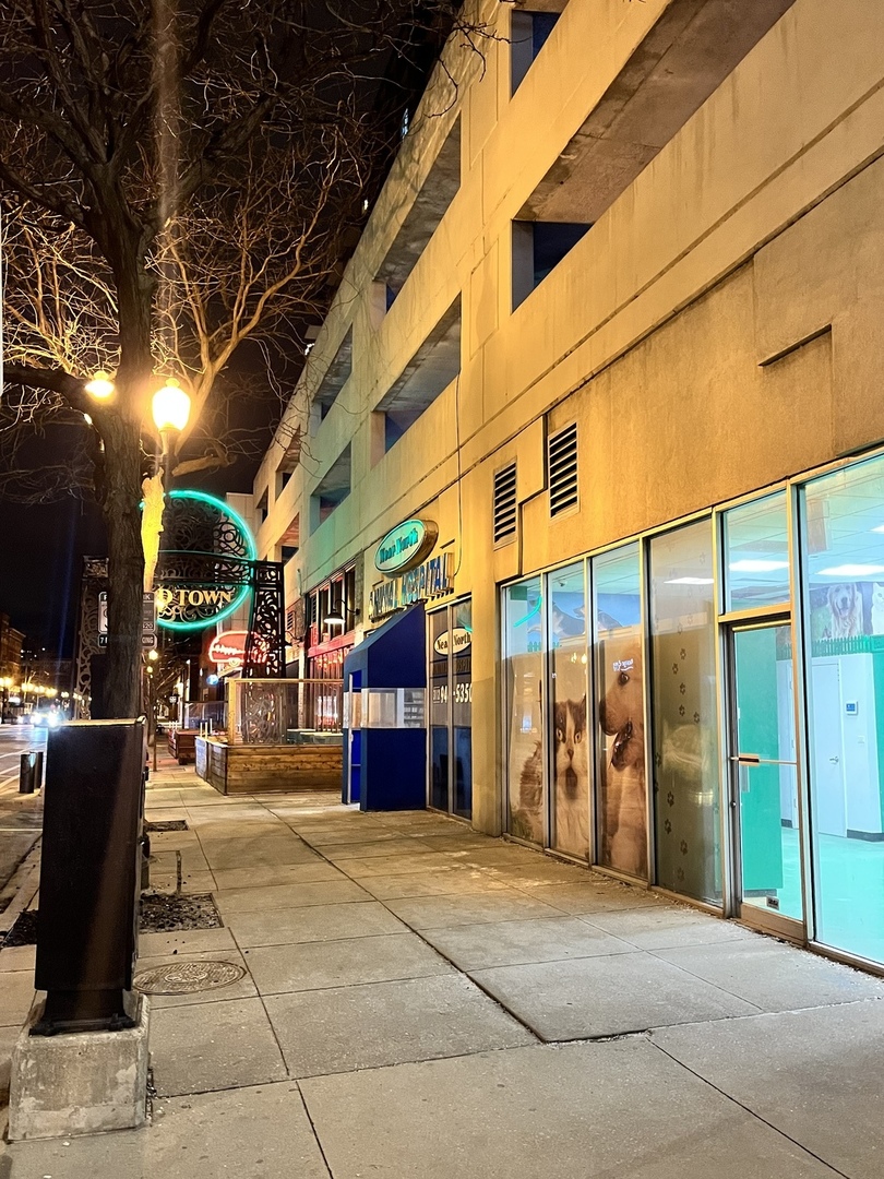 1201 N Wells Street, Chicago, IL 60610