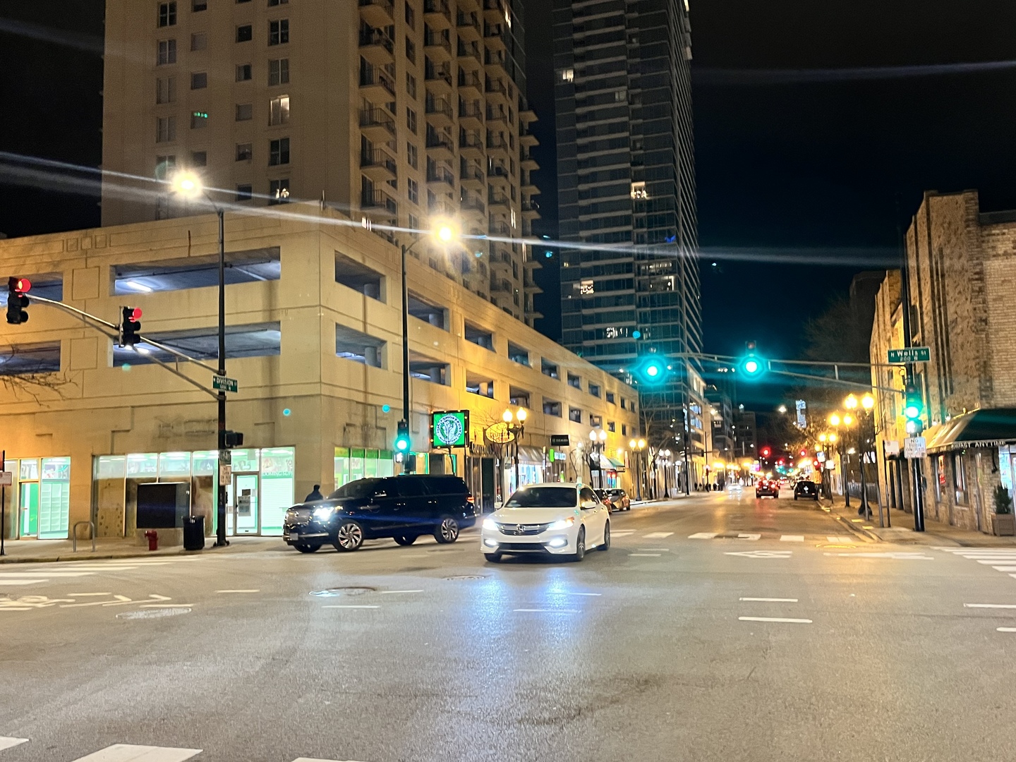 1201 N Wells Street, Chicago, IL 60610