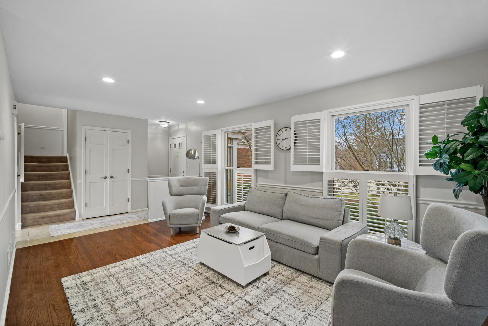 4 Athens Court, Vernon Hills, IL 60061