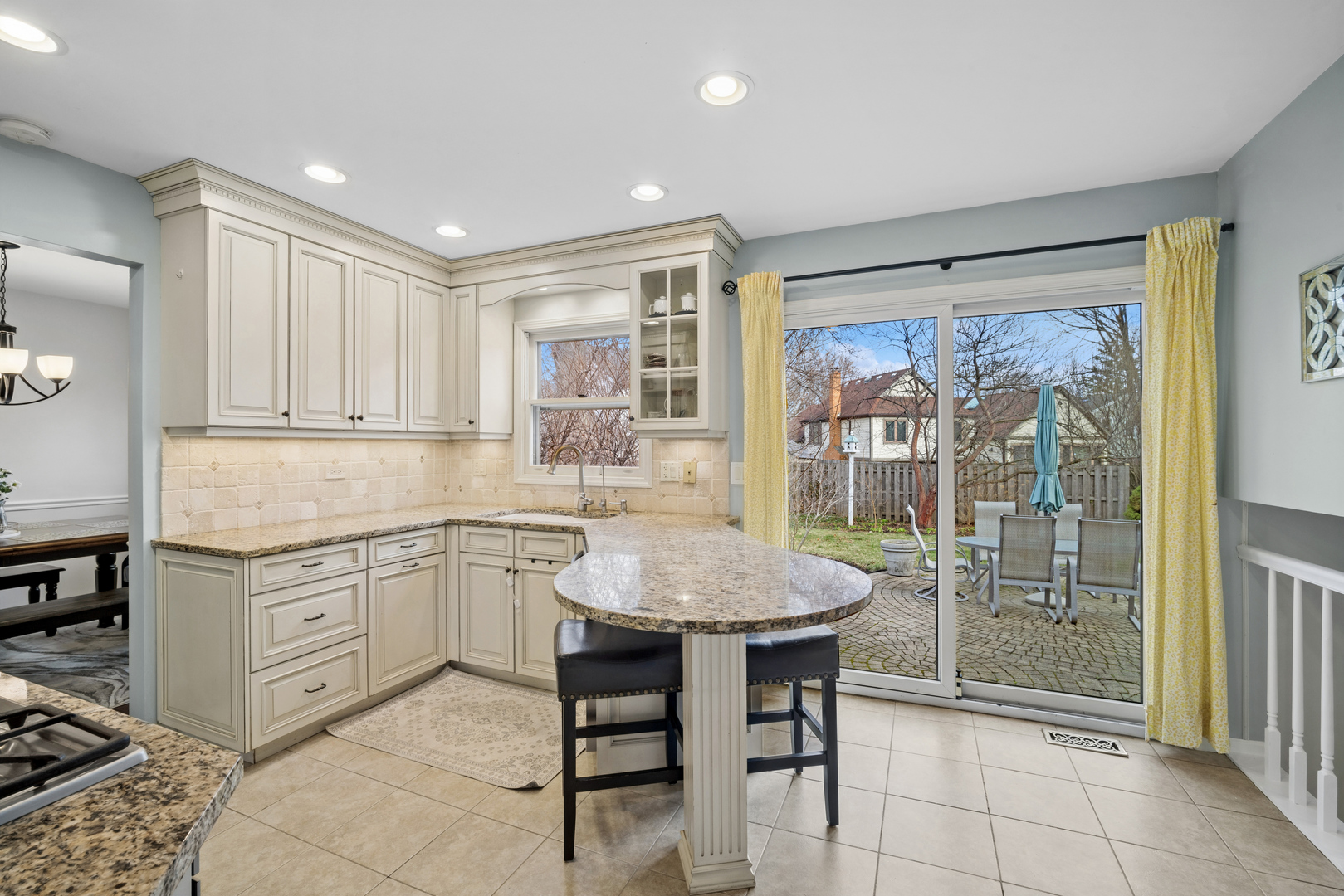 4 Athens Court, Vernon Hills, IL 60061