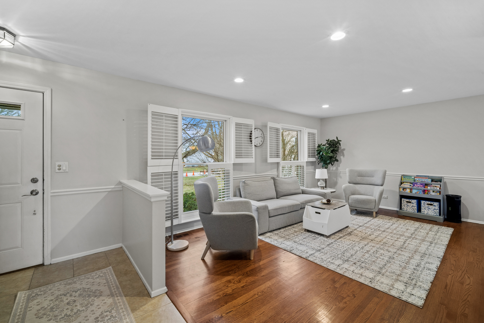 4 Athens Court, Vernon Hills, IL 60061