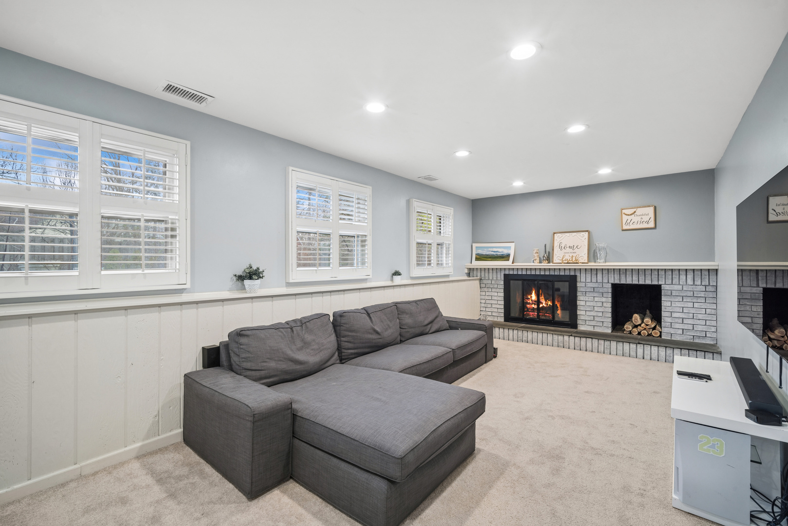 4 Athens Court, Vernon Hills, IL 60061