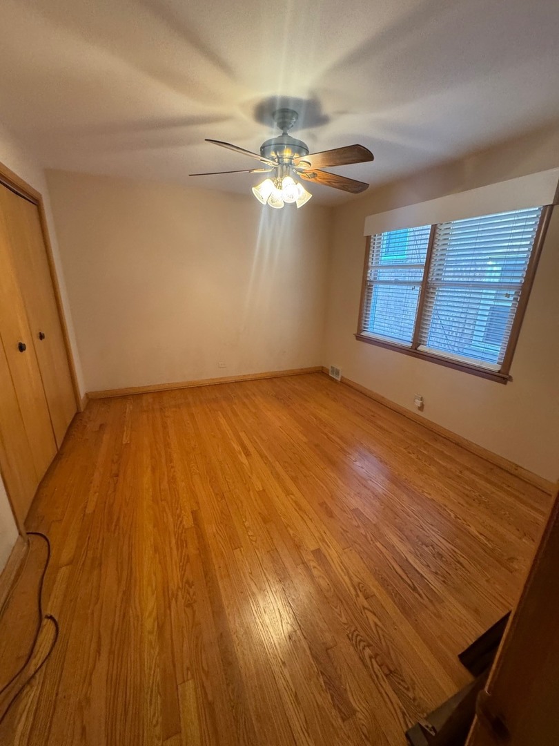 5805 N Merrimac Avenue, Chicago, IL 60646