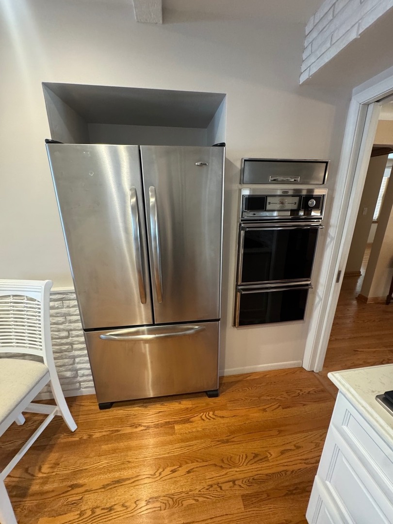 5805 N Merrimac Avenue, Chicago, IL 60646