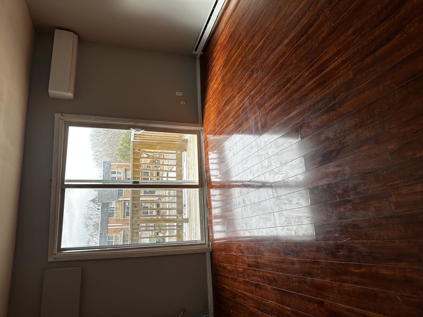 567 Ashland Avenue #E, Aurora, IL 60505