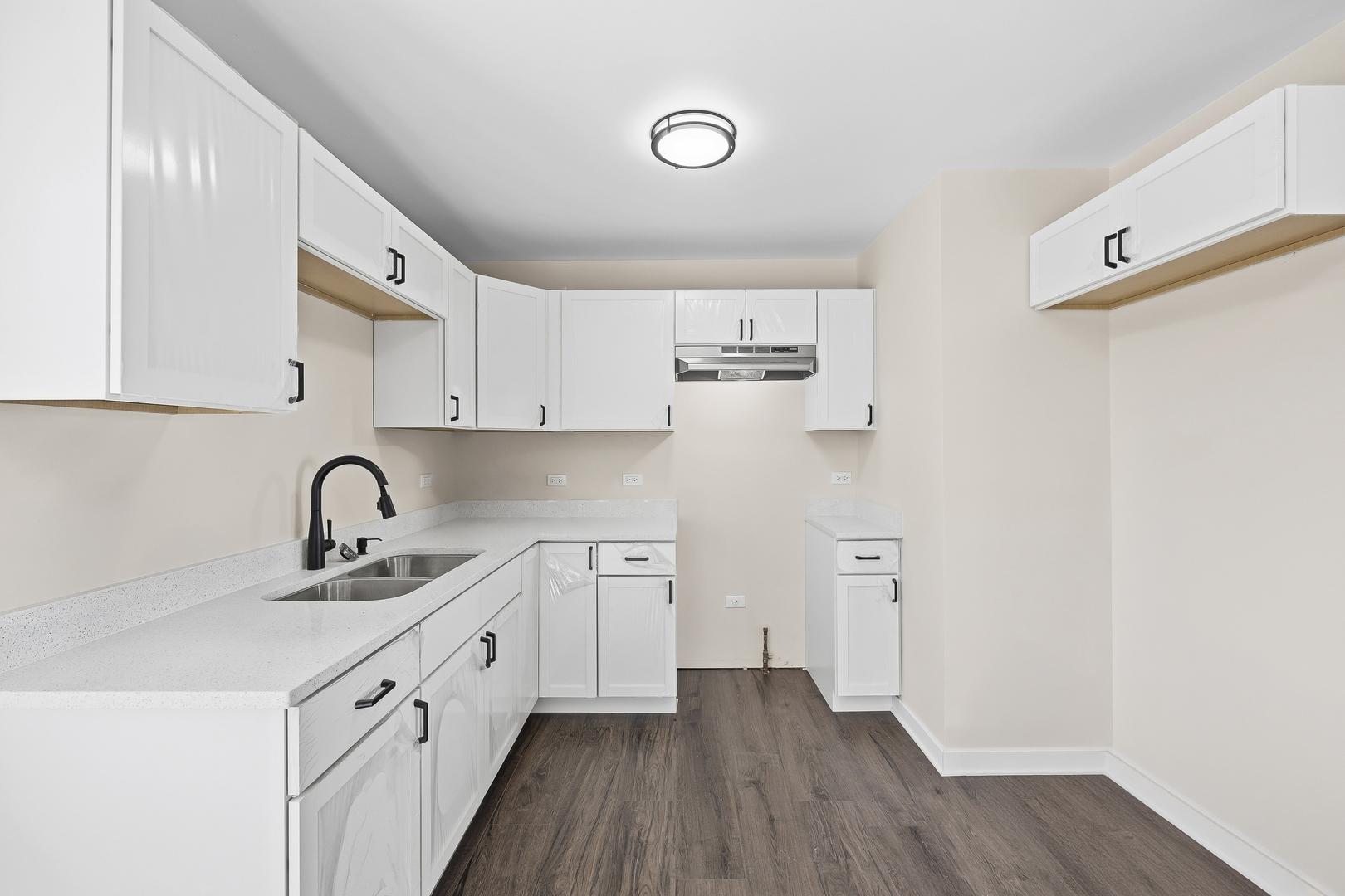 330 HICKORY Street, Chicago Heights, IL 60411