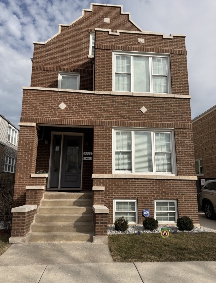 4435 S Washtenaw Avenue #2, Chicago, IL 60632
