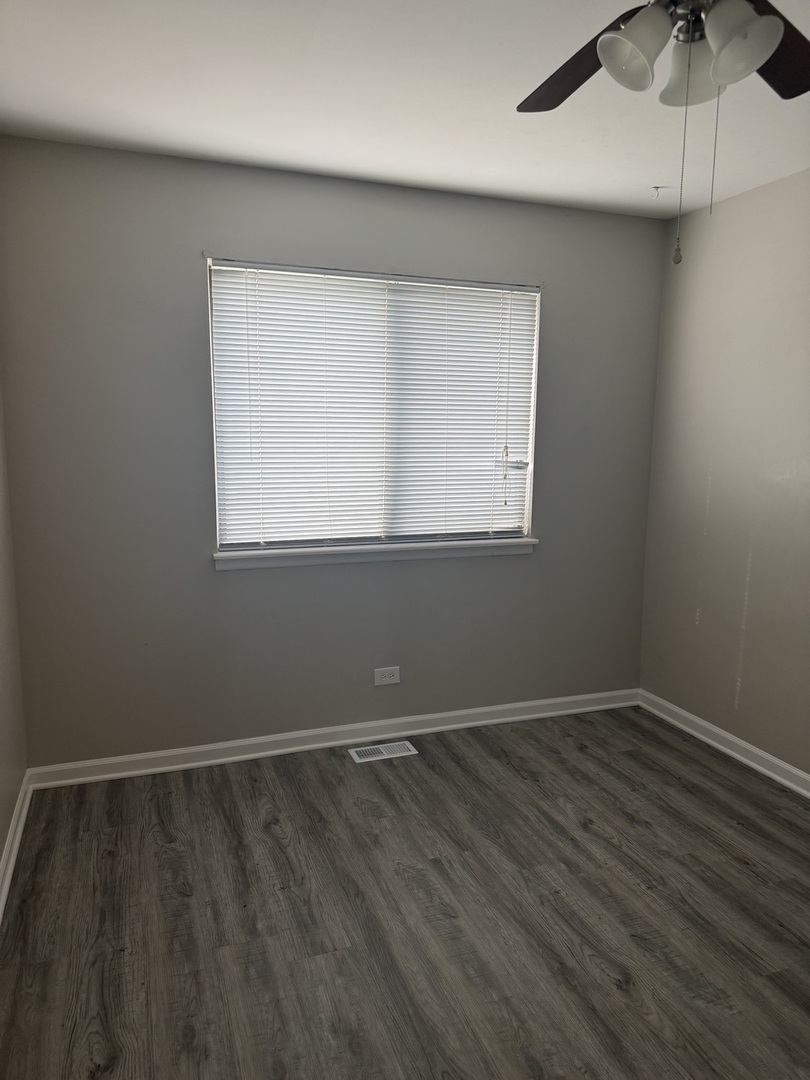 292 Middlebury Court #D1, Schaumburg, IL 60193