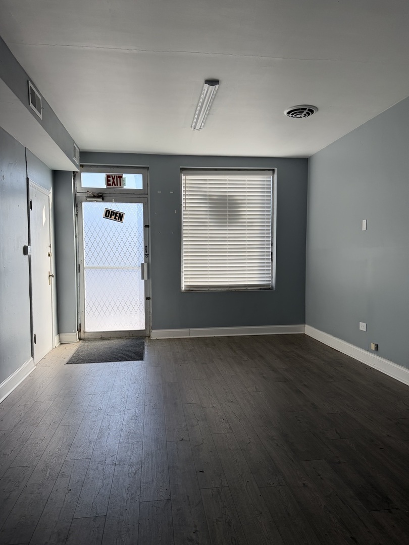 5712 S Harlem Avenue, Summit, IL 60501