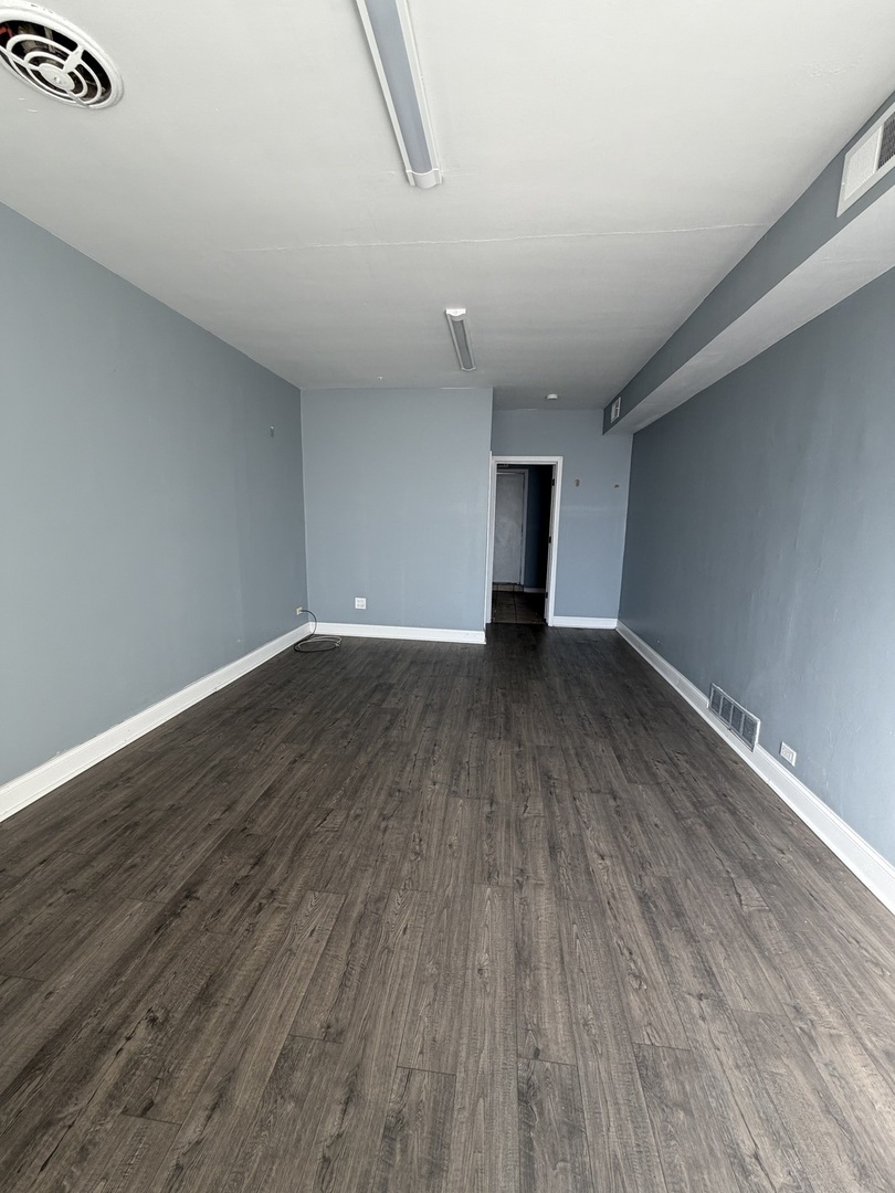 5712 S Harlem Avenue, Summit, IL 60501