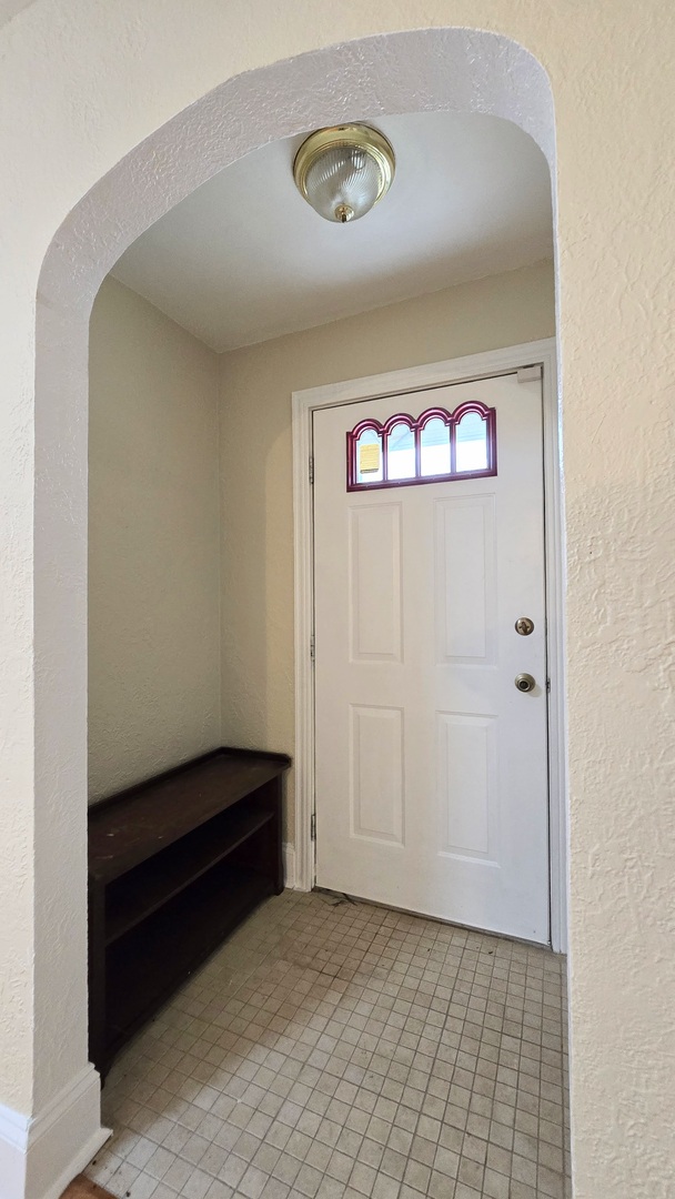 417 S Lewis Avenue, Waukegan, IL 60085