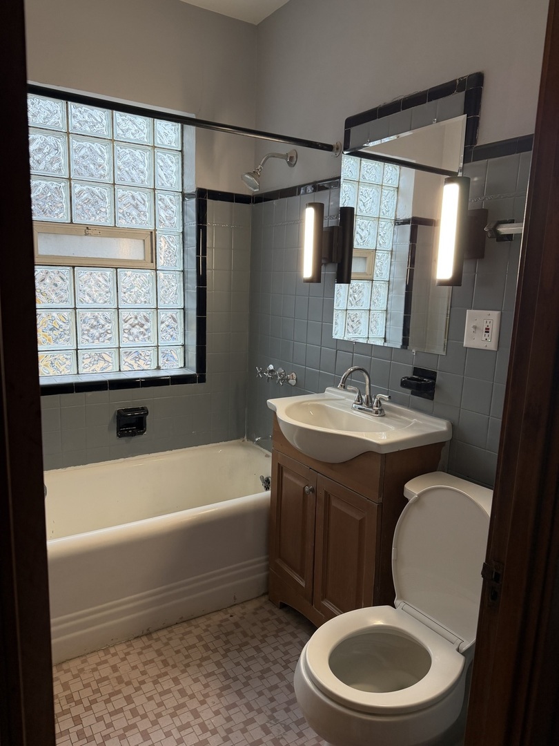 14436 S Stewart Avenue, Riverdale, IL 60827