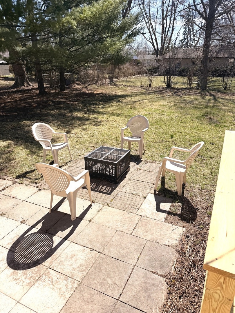 3 Sunset Lane, Algonquin, IL 60102