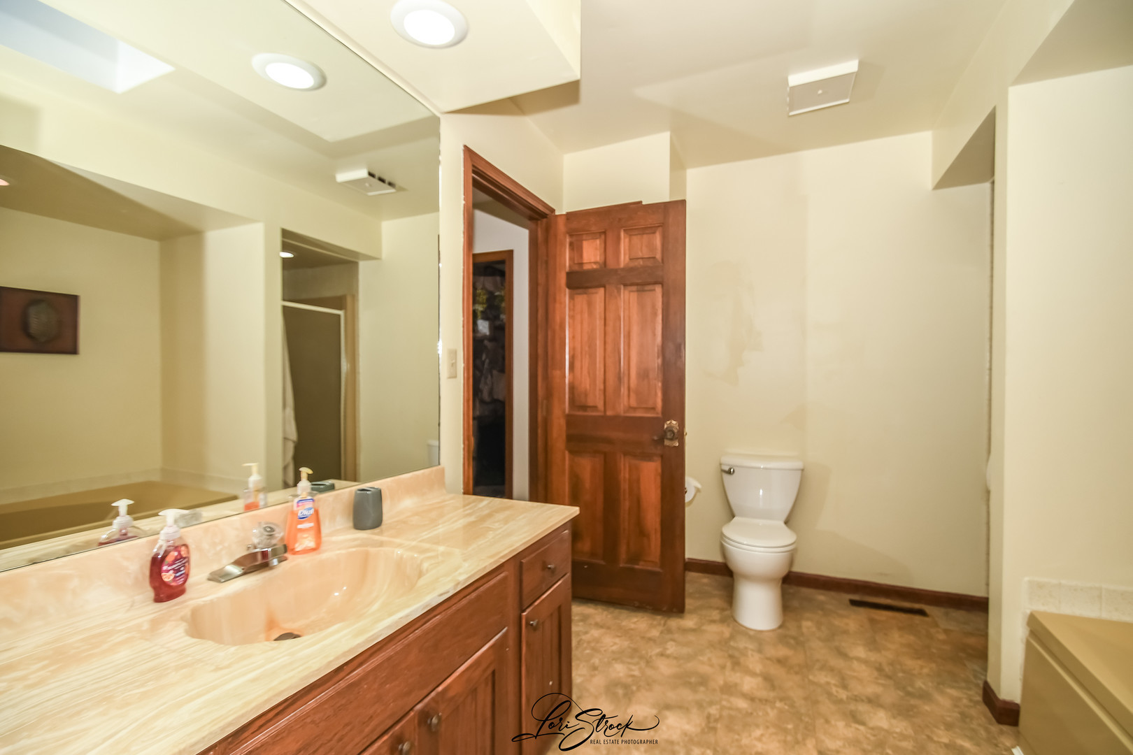 38871 N Lakeview Avenue, Antioch, IL 60002