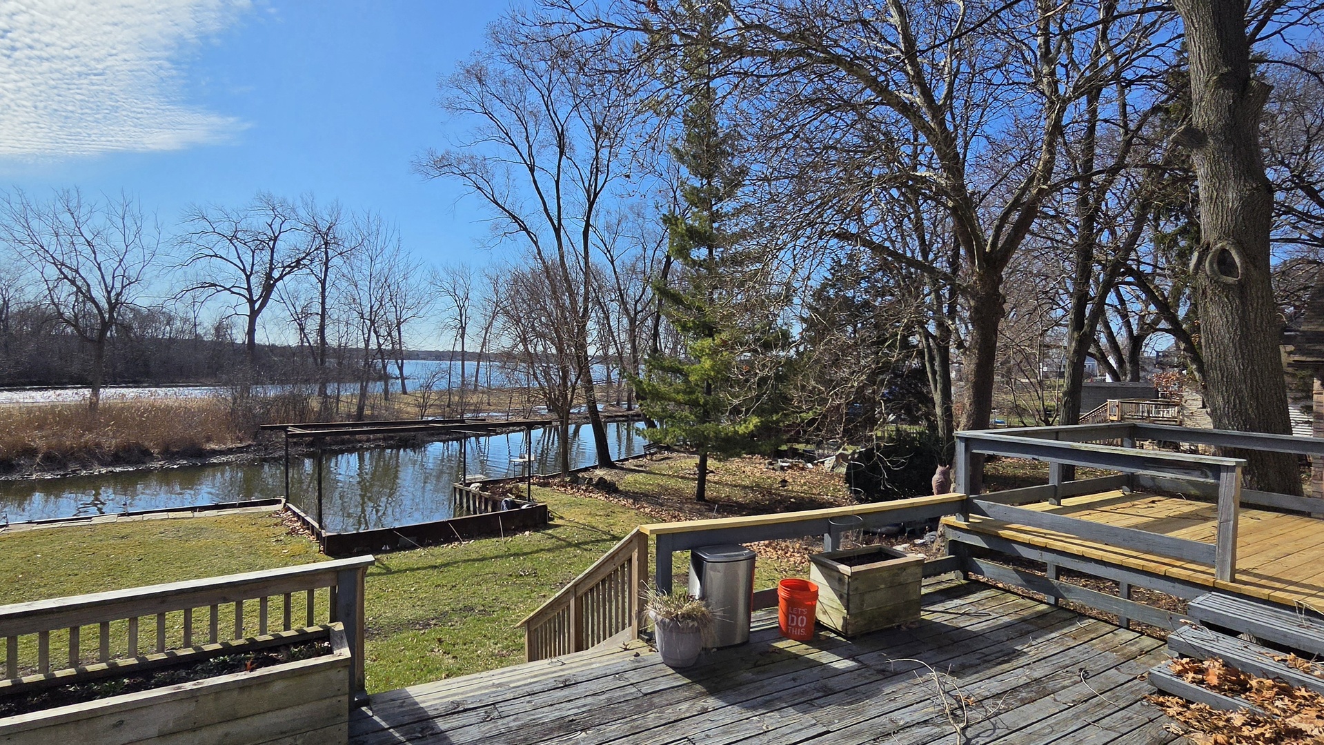 38871 N Lakeview Avenue, Antioch, IL 60002