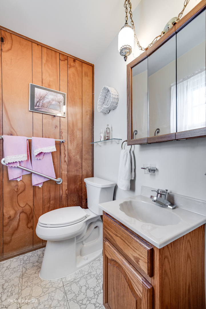 1980 Chippendale Road, Hoffman Estates, IL 60169