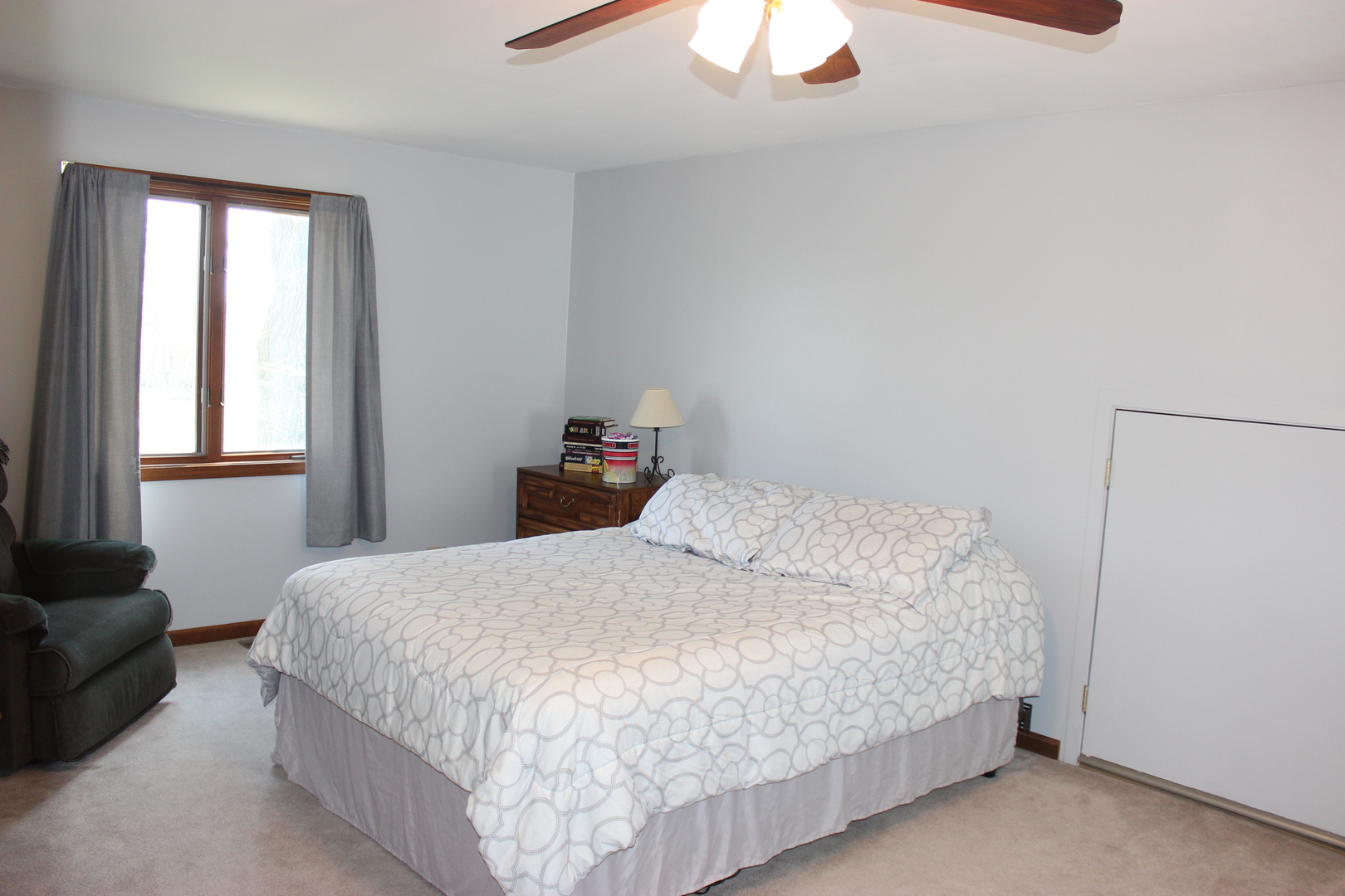 13528 LAVERGNE Avenue, Crestwood, IL 60418