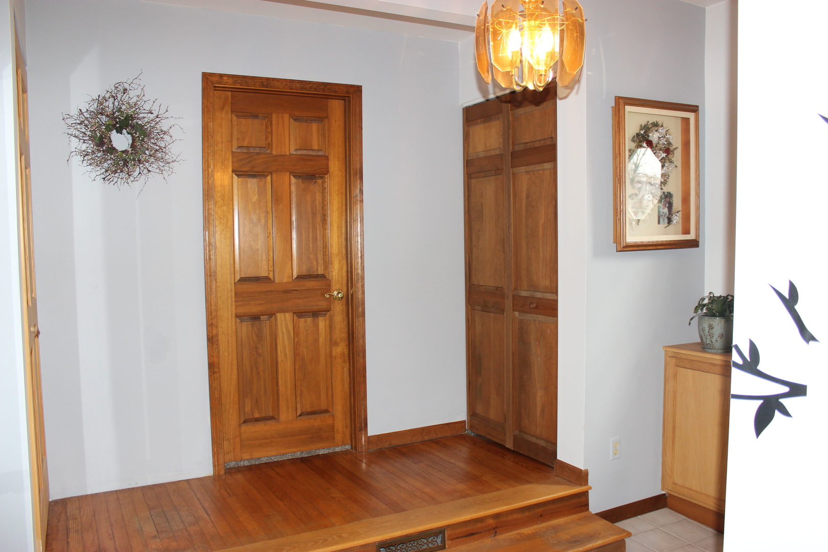 13528 LAVERGNE Avenue, Crestwood, IL 60418