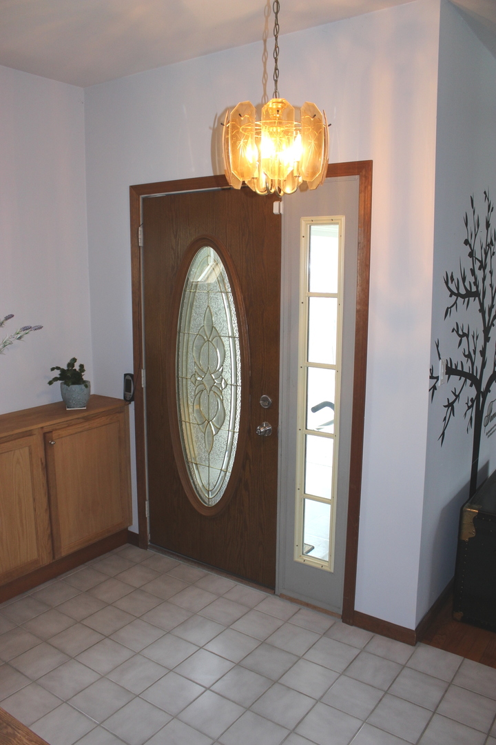 13528 LAVERGNE Avenue, Crestwood, IL 60418