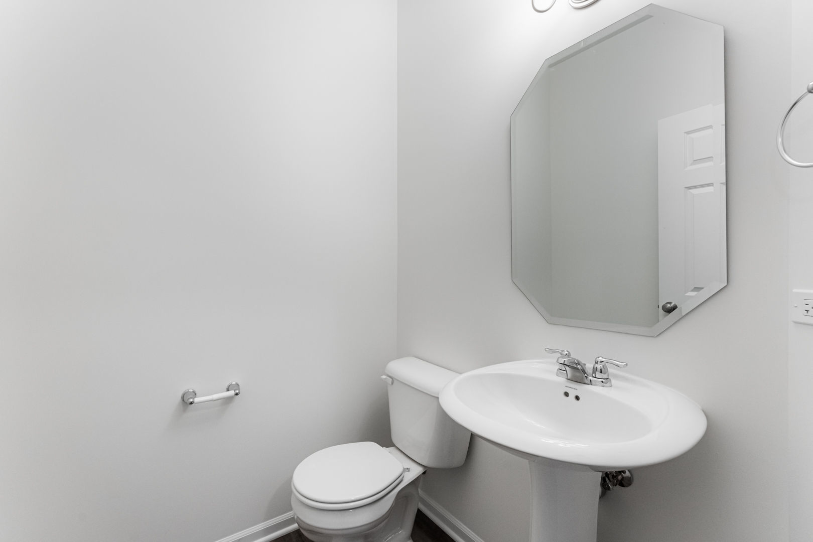 1985 Kingsley Circle, Northbrook, IL 60062