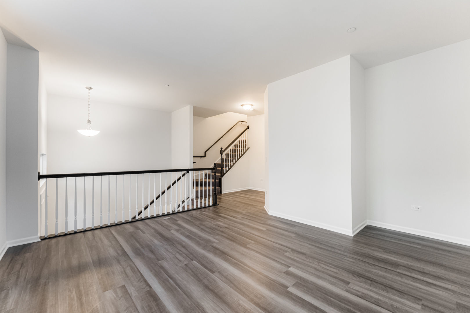 1985 Kingsley Circle, Northbrook, IL 60062