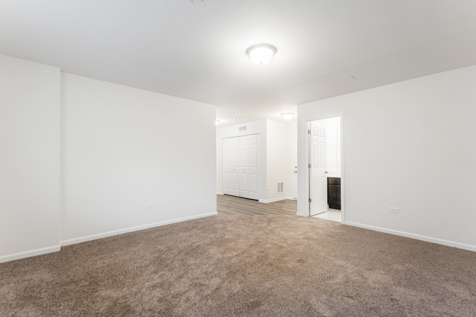 1985 Kingsley Circle, Northbrook, IL 60062