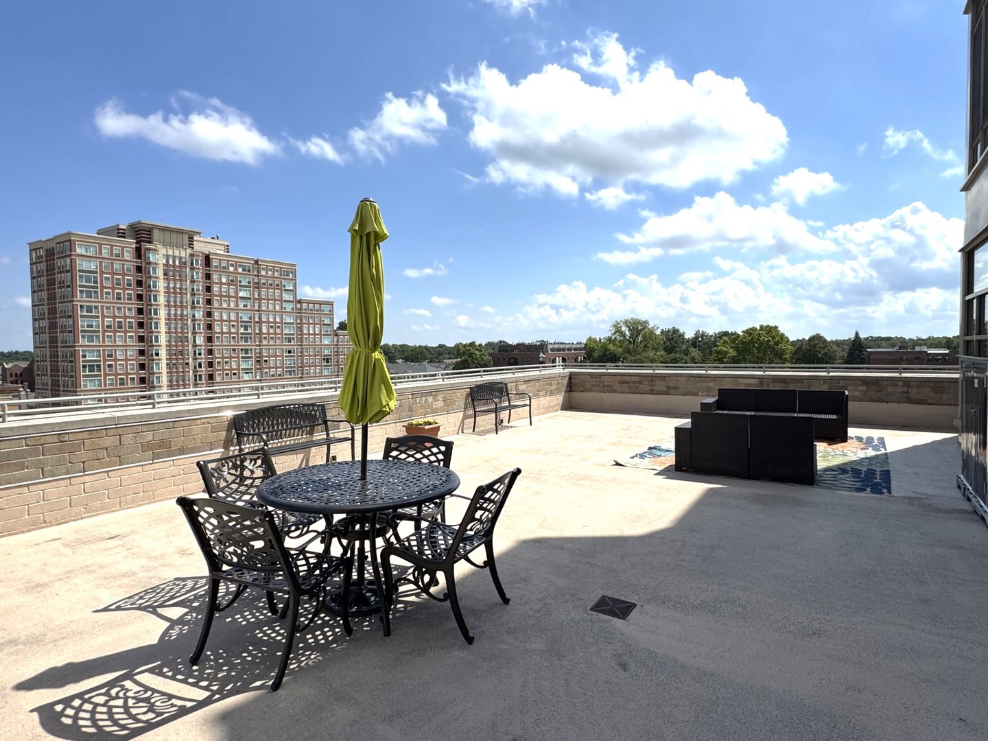 10 S Dunton Avenue #204, Arlington Heights, IL 60005