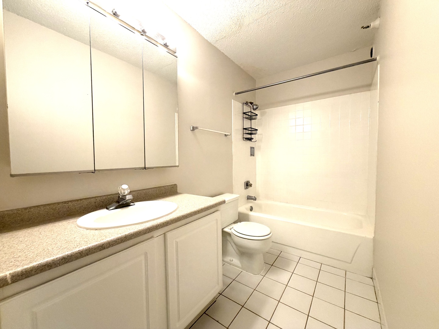 10 E Ontario Street #1707, Chicago, IL 60611