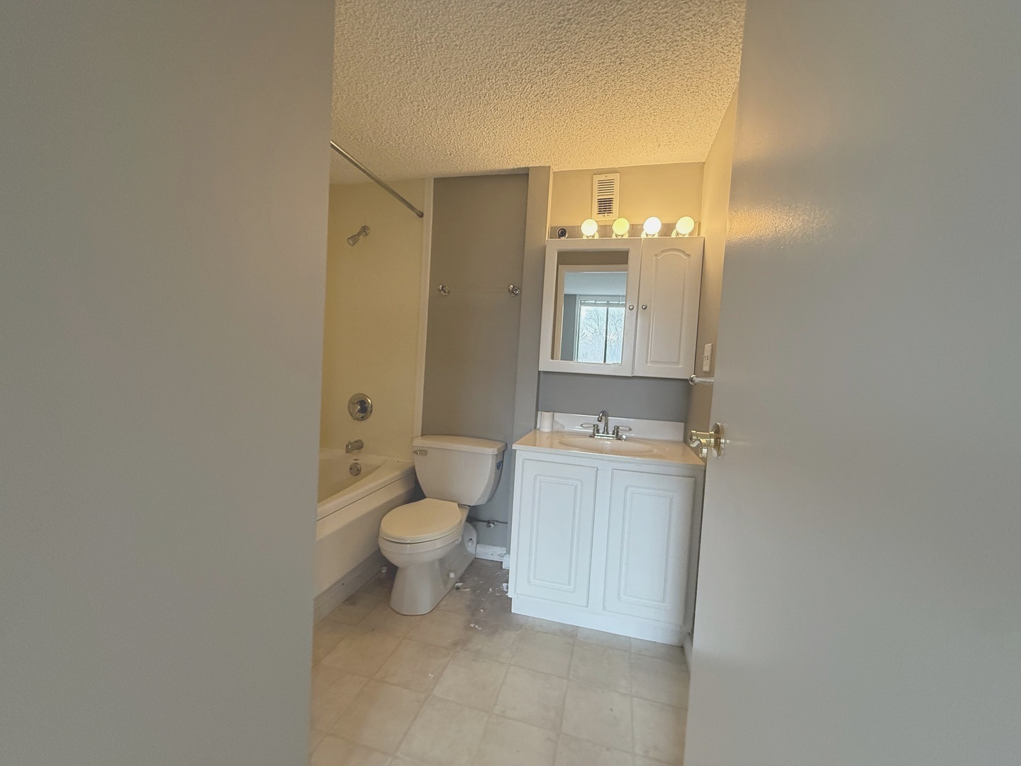 1750 N Marywood Avenue #507, Aurora, IL 60505